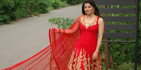 bhumika as aunty role