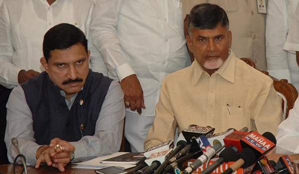 chandrababu angry on government employees