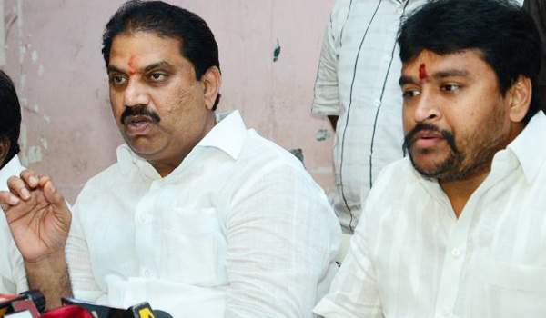 malladi vishnu joining ysr congress