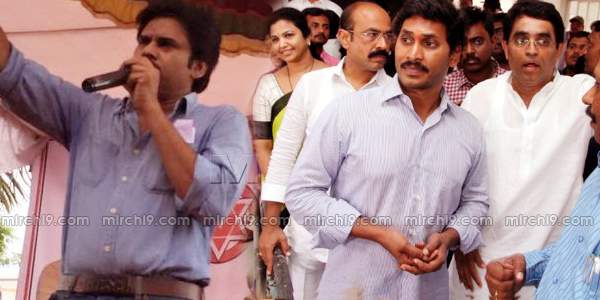 pawan kalyan penumaka tour and jagan village tour