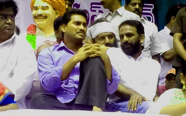 ys jagan half knowledge