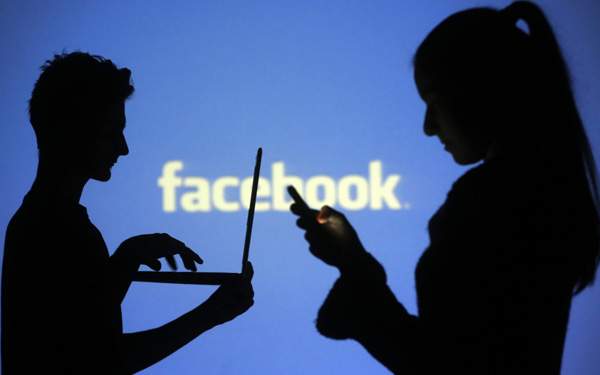 Two Hyderabadi girls arrested for trapping men on Facebook!