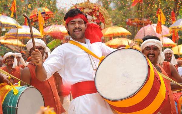 Varun Tej Kanche movie related to visakhapatnam