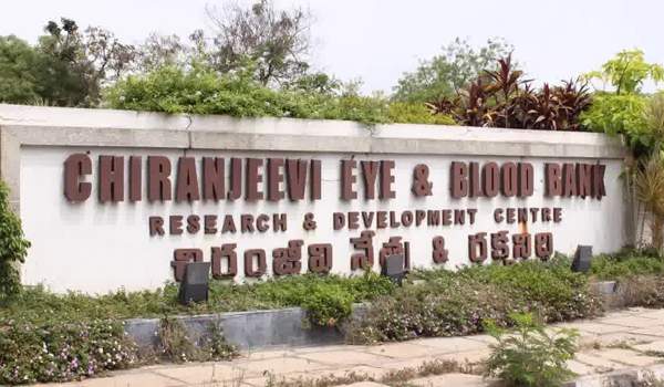 chiranjeevi blood back to open in vijayawada