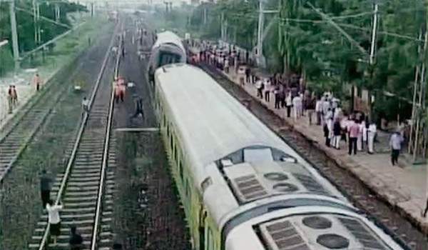 duronto express accident in karnataka