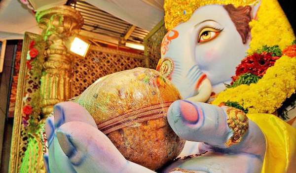 ganesh laddu auction in vijayawada