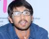 Young hero's arrogant fake tweets on Dir