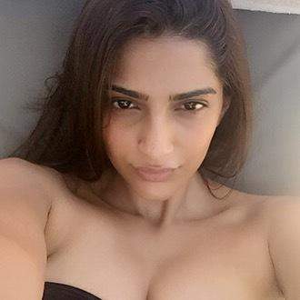 Sonam Kapoor No Make up-1