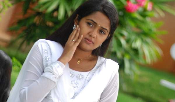 ananya in aa aaa movie