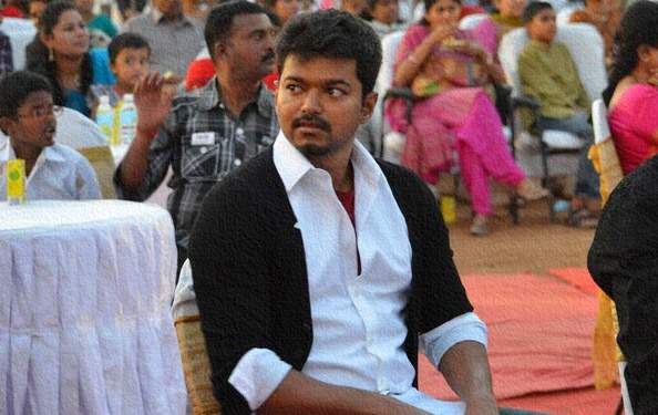 puli Vijay meets fans