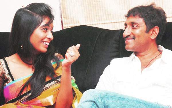 srinu vaitla harasses wife rupa vaitla