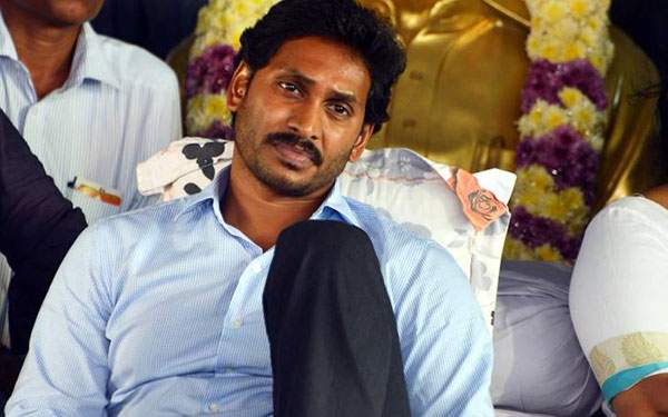 ys jagan deeksha third day