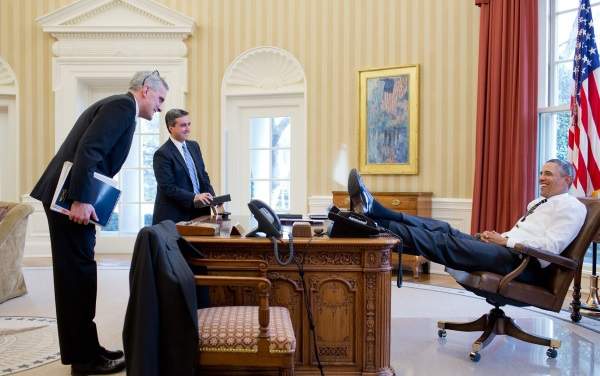 Obama facebook page likes response