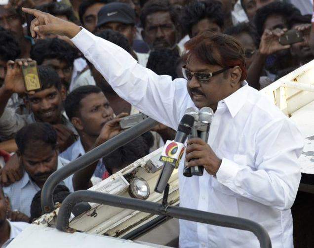 vijaykanth hitting own candidate