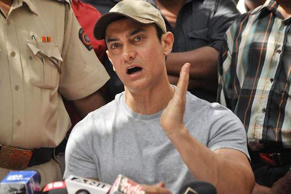 aamir khan press meet on controversial rumours