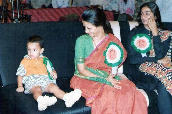 amala akkineni akhil sisindri