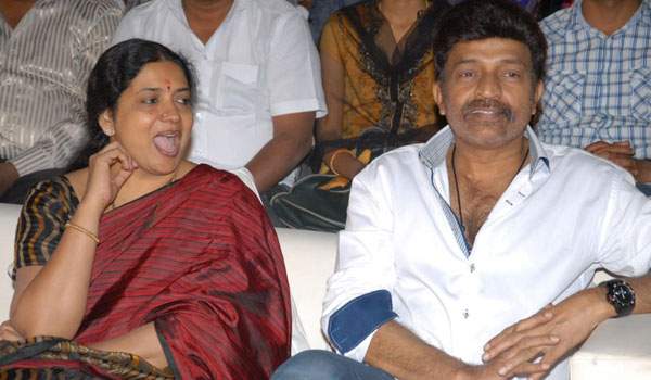 jeevitha and rajasekhar dance for pawan kalyan songs