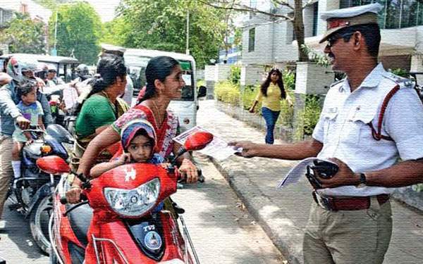 police collected  148700 rupees fortwo wheeler helmet violation