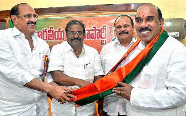 somu veerraju kanna lakshminarayana purandeswari BJP secret agenda in Andhra Pradesh