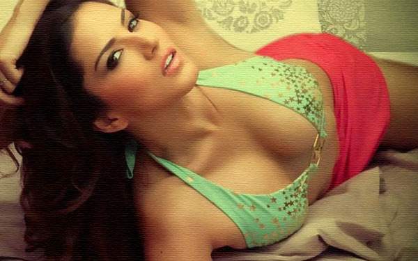 sunny-strip-tease-mastizaade