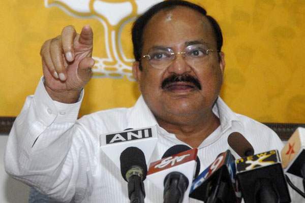venkaiah naidu cheating andhra people