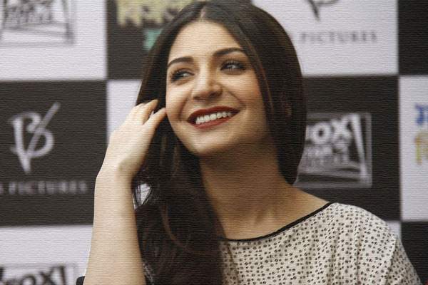 anushka sharma changing perfumes