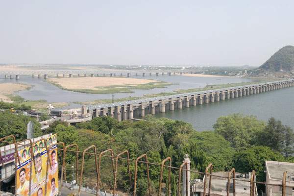 bridge on krishna river from surayyapalem to mangalagiri
