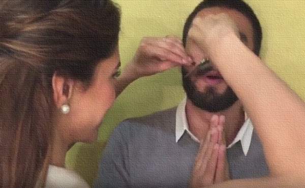 deepika padukone removes ranveer singh mustache