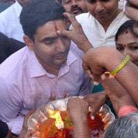 Lokesh does Dongabbayi Japam