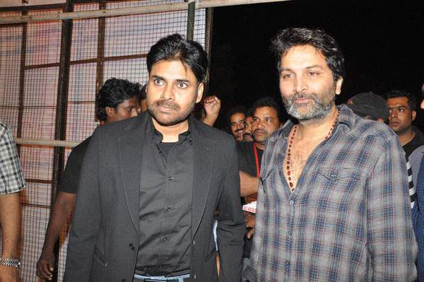 pawan kalyan special appearence in trivikram aa aaa movie