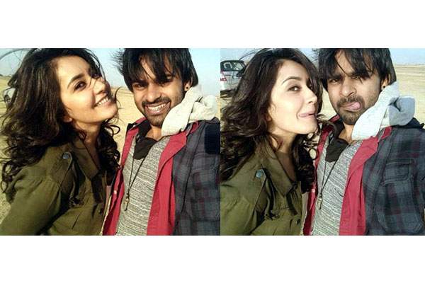 sai dharam tej rashi khanna selfie in supreme shooting