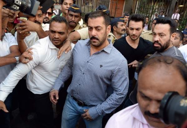 salman high court inside photo