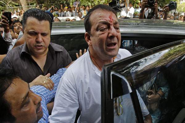 sanjay dutt jail release