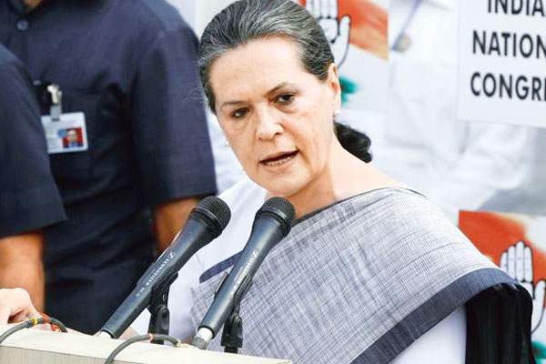 sonia gandhi with media