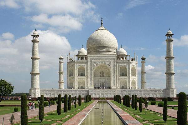 tajmahal linking to religion