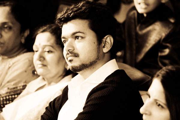 vijay taking ram charan merupu title