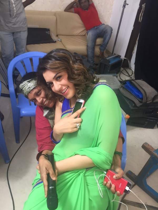 Hansika lap