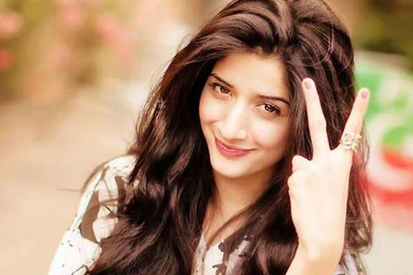 Mawra-Hocane-bollywood-entry