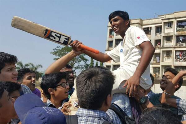 Mumbai teen Pranav Dhanawade becomes first on plant to score 1000 Runs in cricket