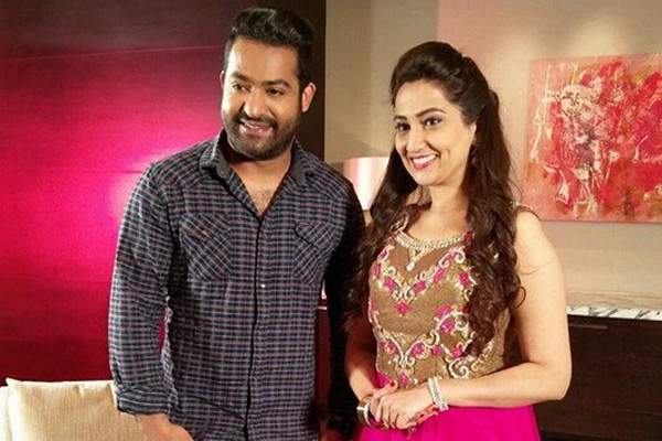 NTR Anchor Manjusha