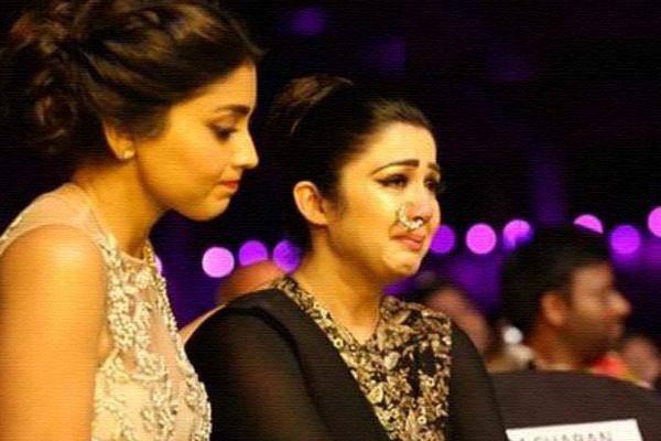 Reason for Charmi kaur crying at IIFA Utsavam