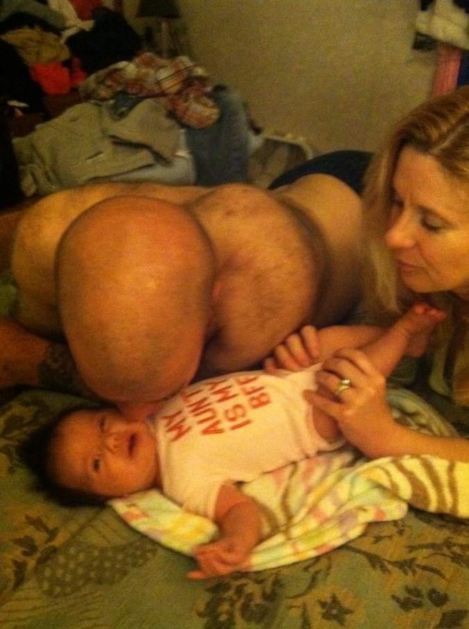 butt photo goes viral online infant