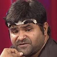 chalaki chanti says We Cry Entire Day to make a punch for a Second