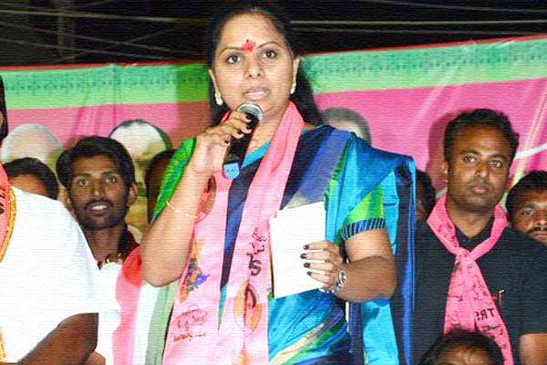 kavitha accepts chandrababu naidu behind hyderababd development