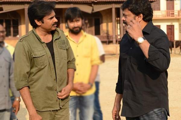 pawan-kalyan-spends-a-day-at-chiranjeevi-house