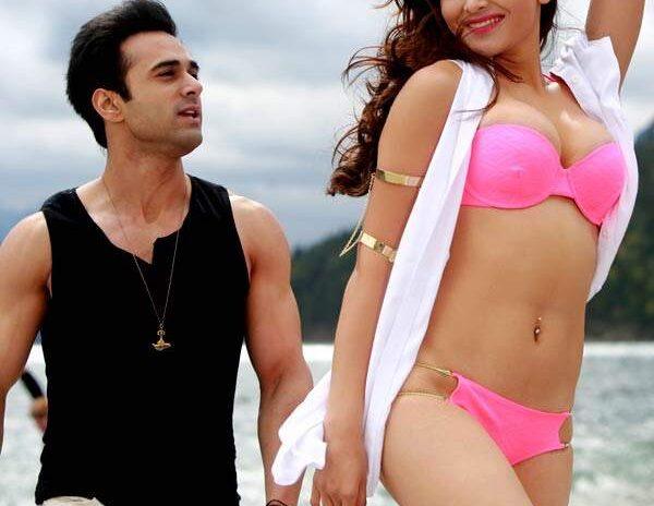 urvashi-rautela-hot-bollywood-song