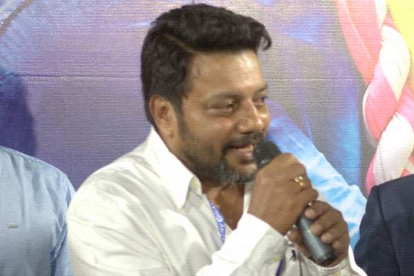 Is actor saikumar a Jr Venkaiah Naidu in political speeches?