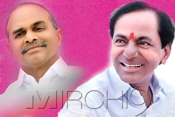 kcr-in-competition-with-late-ysr