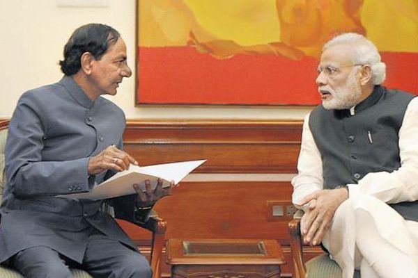 KCR plays balancing game with Modi