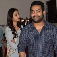 Movie Celebrities vote for GHMC Elections - M9.news